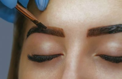 How to Get the Perfect Eyebrow Tint: Tips and Tricks for Gorgeous Brows